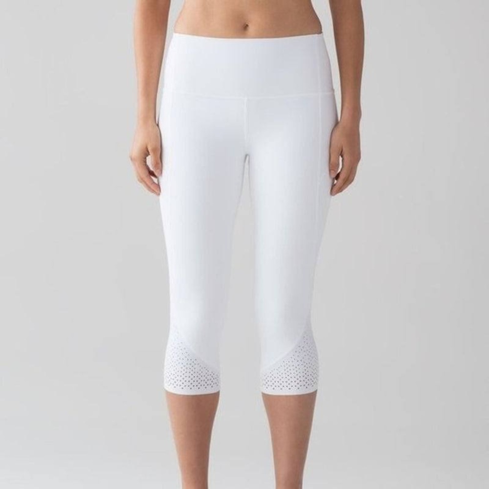 Lululemon Anew White Laser Cut Crop Yoga Leggings Size 2 NWT